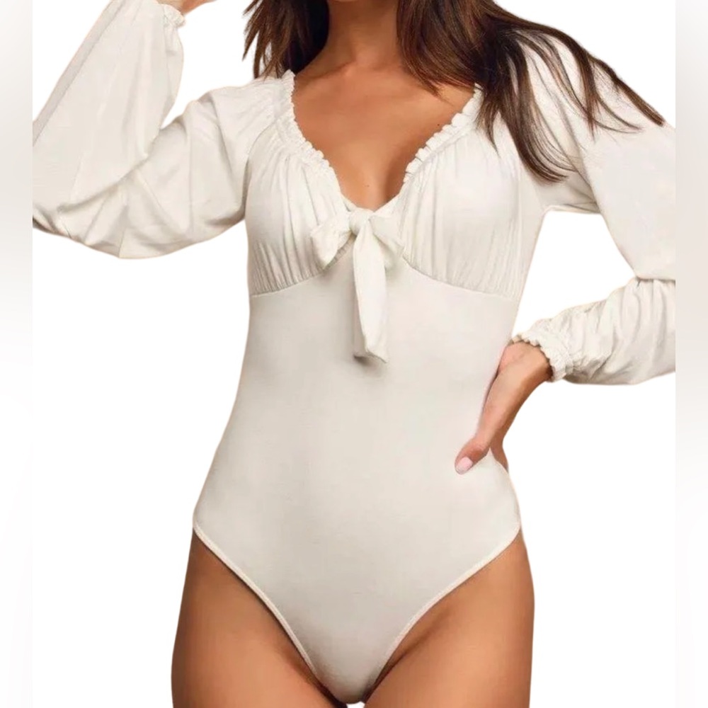 LULU’S IVORY CORSET PEASANT TOP BODYSUIT SZ SMALL